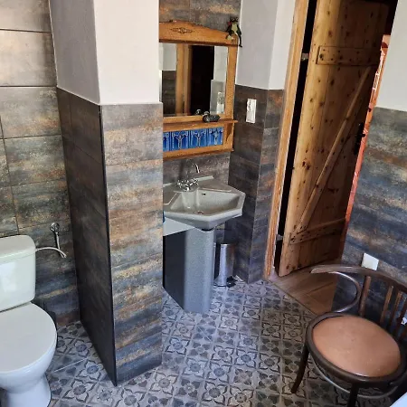 Dom Caloroczny Jozefinka W Karkonoszach